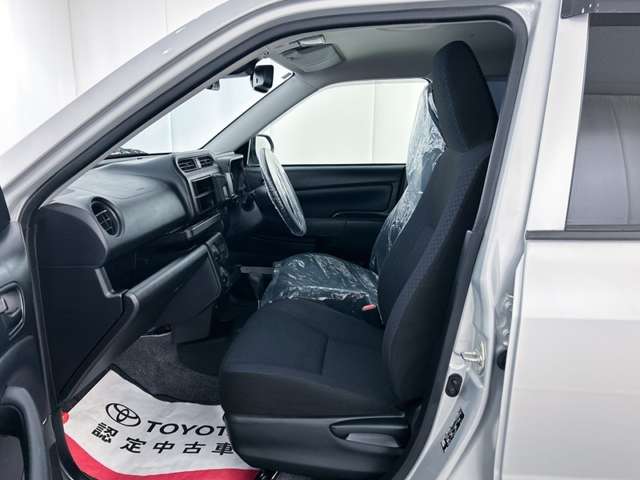Toyota Probox Van 11