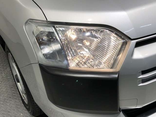 Toyota Probox Van 10