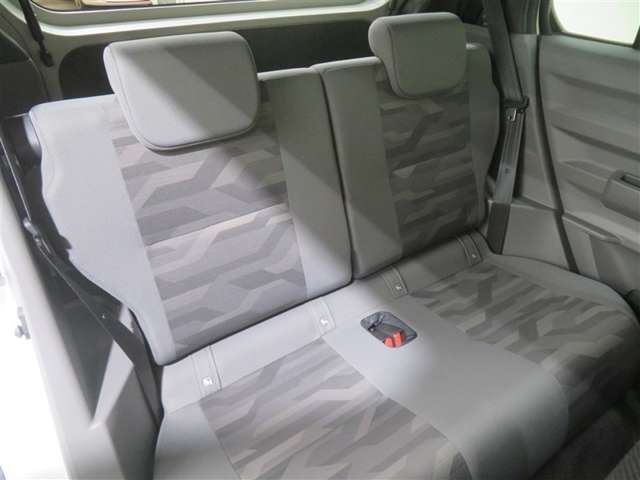 Daihatsu Taft 11