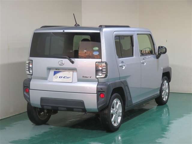 Daihatsu Taft 7