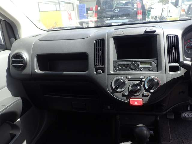 Nissan NV150 AD 11