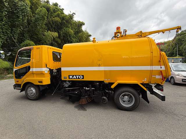 Mitsubishi Fuso Fighter 5