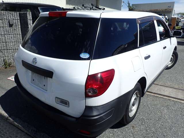 Nissan AD 4