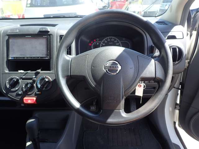 Nissan AD 10