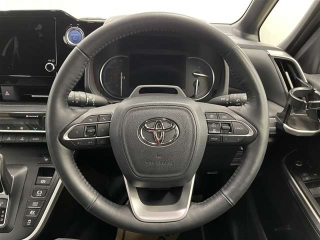 Toyota Noah 7