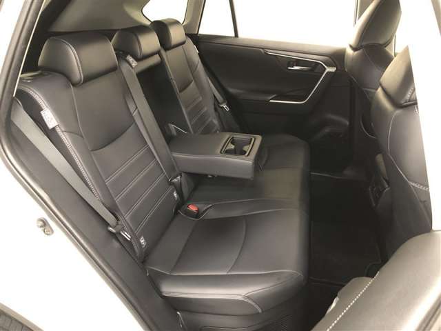 Toyota RAV4 11