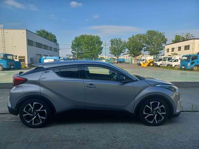 Toyota C-HR 6