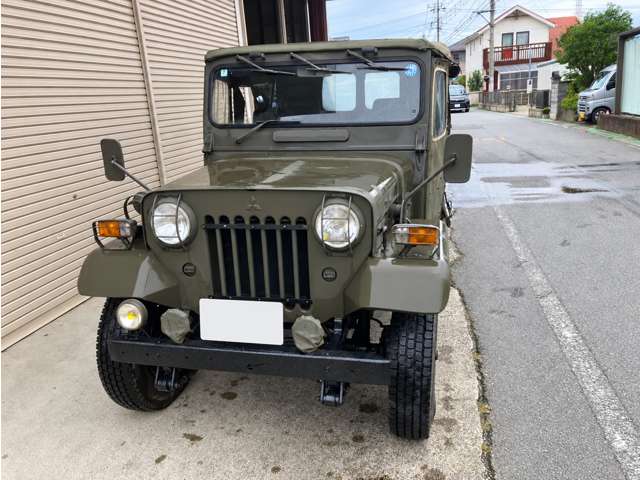 Mitsubishi Jeep 3