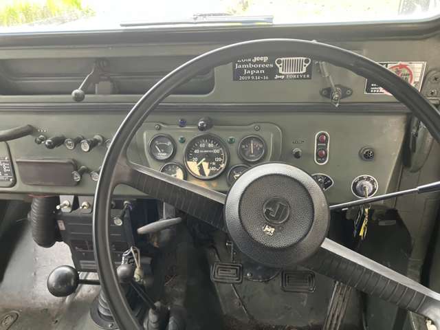 Mitsubishi Jeep 7