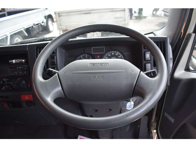 Isuzu Elf 5