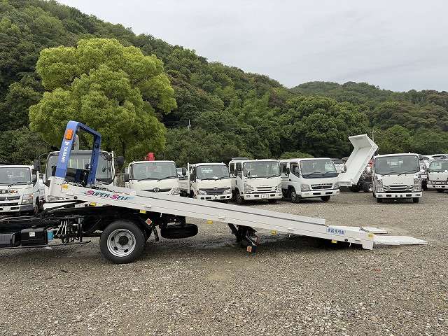 Isuzu Elf 12