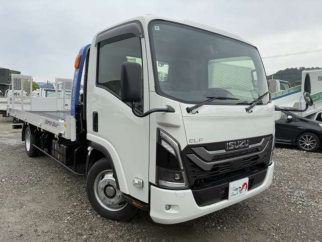 Isuzu Elf 3