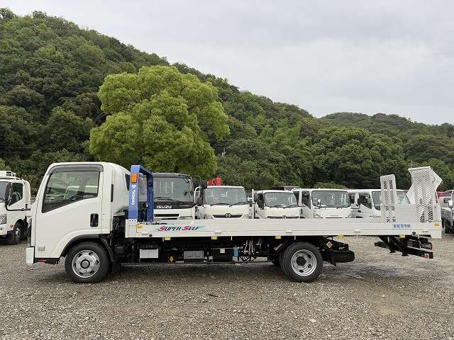 Isuzu Elf 4