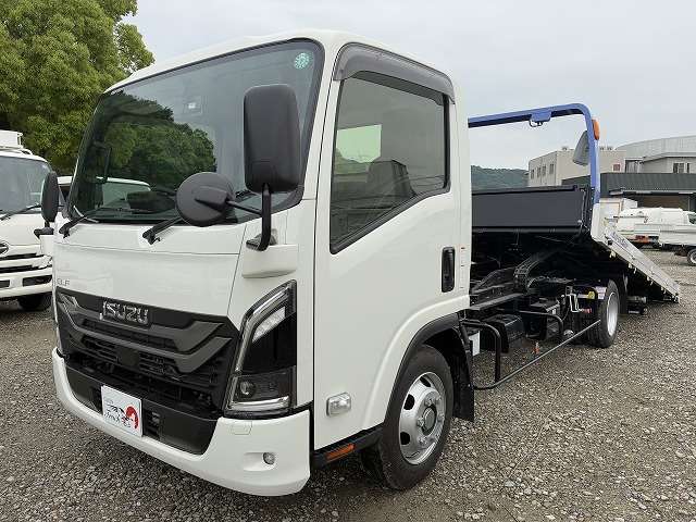 Isuzu Elf 9