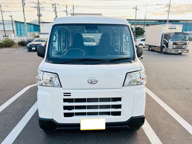 Daihatsu Hijet Cargo 2