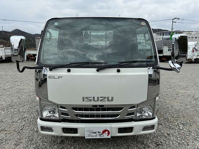Isuzu Elf 2
