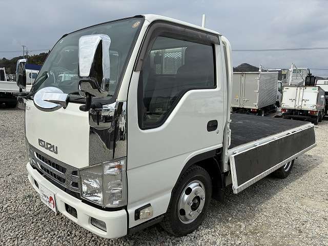 Isuzu Elf 9