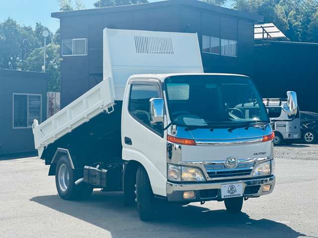 Hino Dutro 2