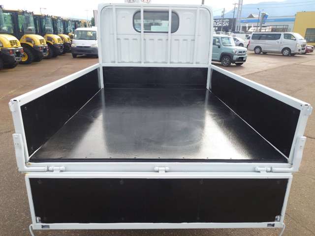 Mitsubishi Fuso Canter Guts 10