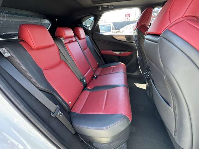 Lexus NX 7
