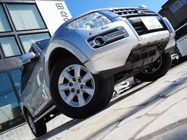 Mitsubishi Pajero 6