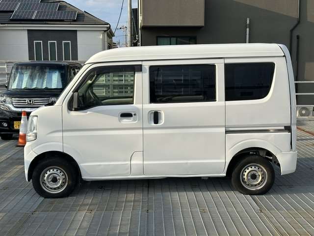 Nissan NV100 Clipper 4
