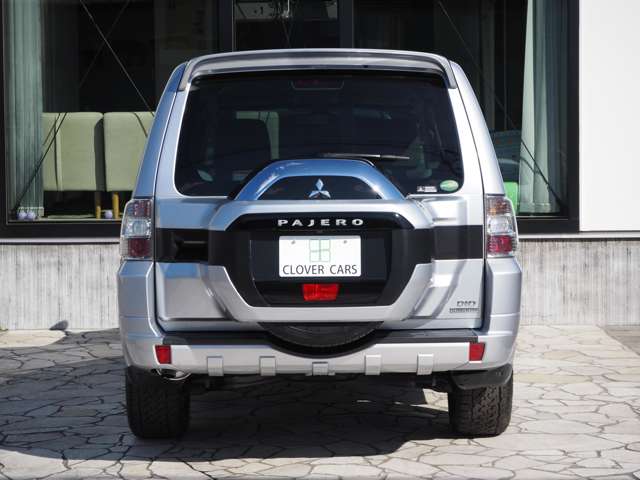 Mitsubishi Pajero 12