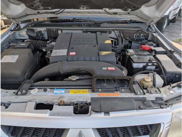 Mitsubishi Pajero 12