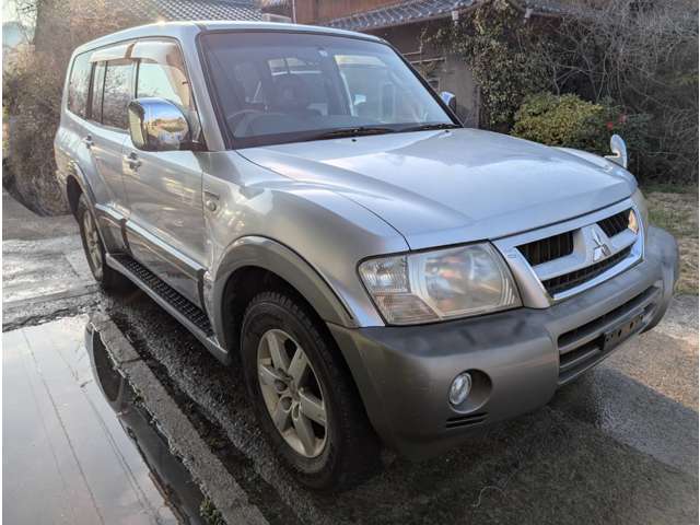 Mitsubishi Pajero 2