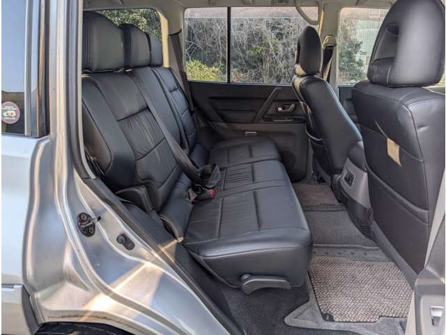 Mitsubishi Pajero 6