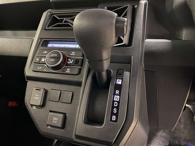 Daihatsu Taft 7