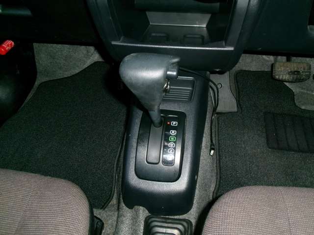 Mitsubishi Pajero Mini 9