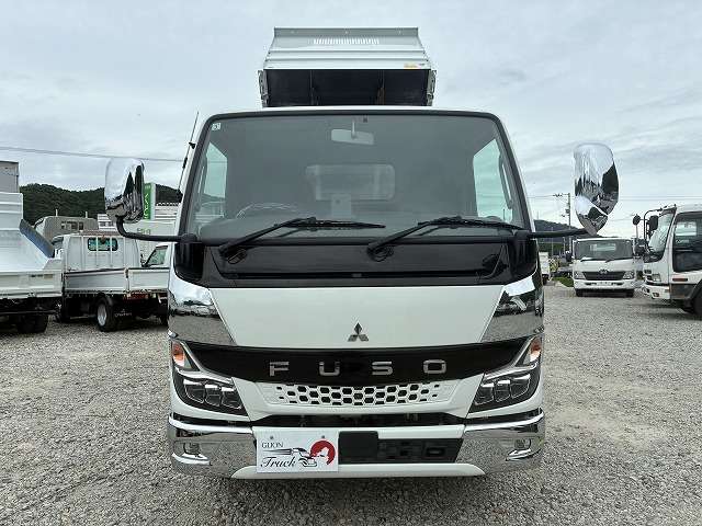 Mitsubishi Fuso Canter 2