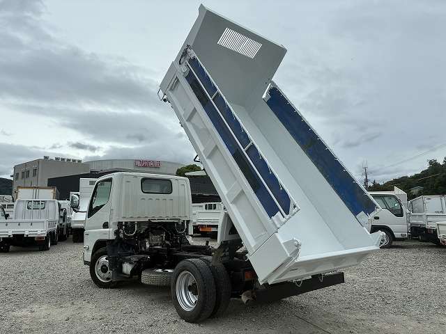 Mitsubishi Fuso Canter 6