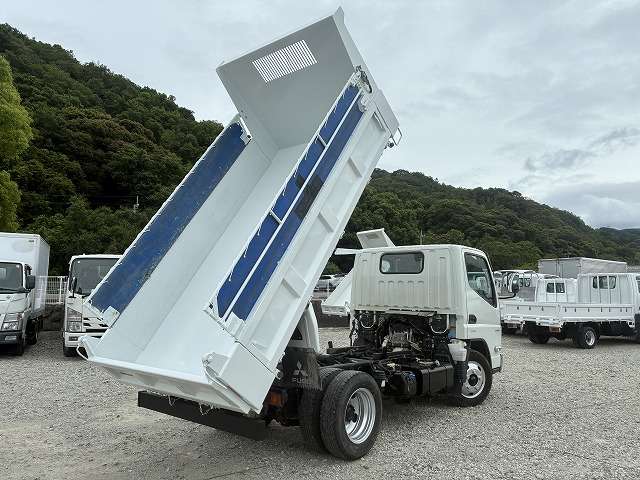 Mitsubishi Fuso Canter 8