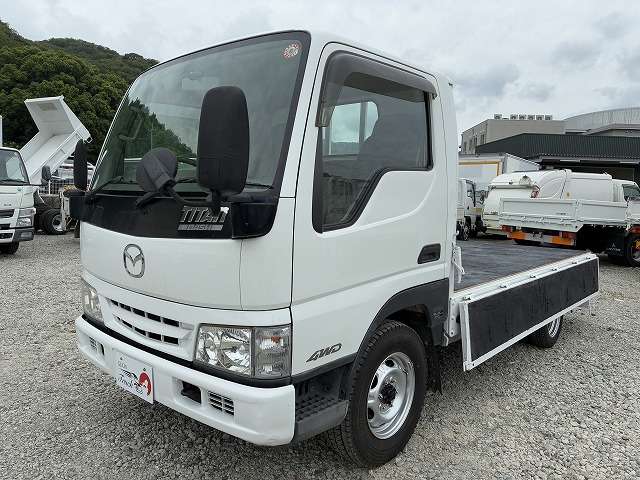 Mazda Titan Dash 9