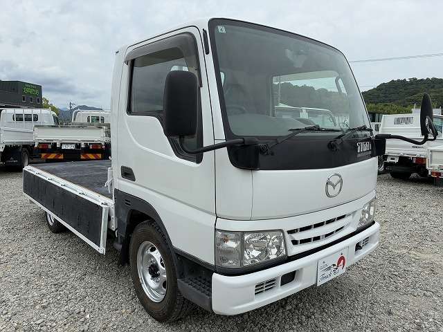 Mazda Titan Dash 10