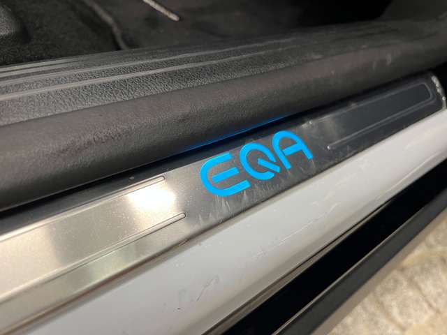 Mercedes-Benz EQA 12