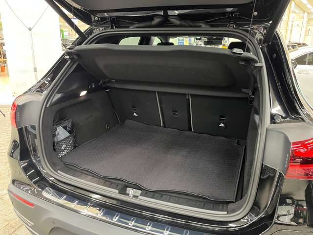 Mercedes-Benz EQA 10