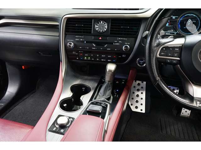 Lexus RX 11