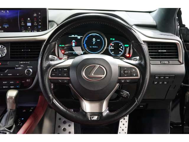 Lexus RX 9