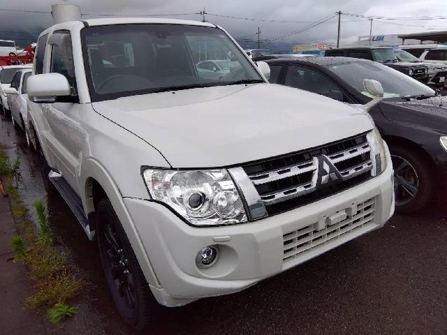 Mitsubishi Pajero 4