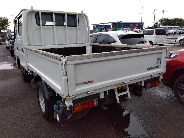 Mitsubishi Fuso Canter 2