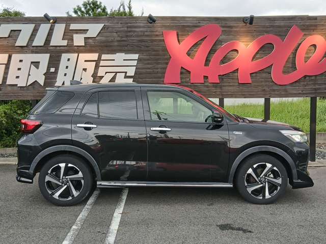 Daihatsu Rocky 8