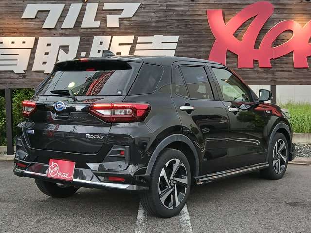 Daihatsu Rocky 9