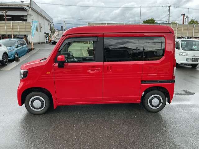 Honda N-VAN 8