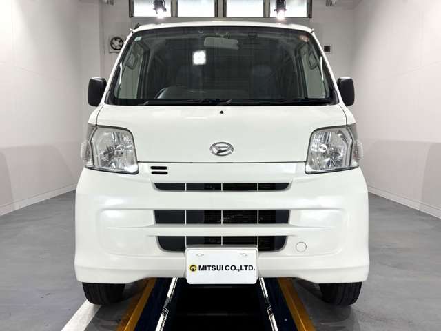 Daihatsu Hijet Cargo 3
