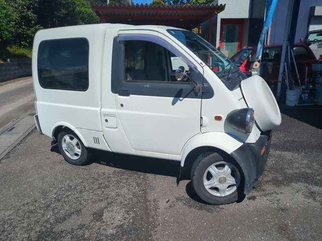 Daihatsu Midget II 2