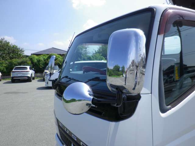 Mitsubishi Fuso Canter 9
