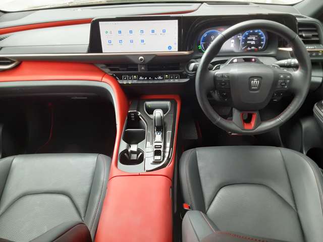 Toyota Crown Sport 3